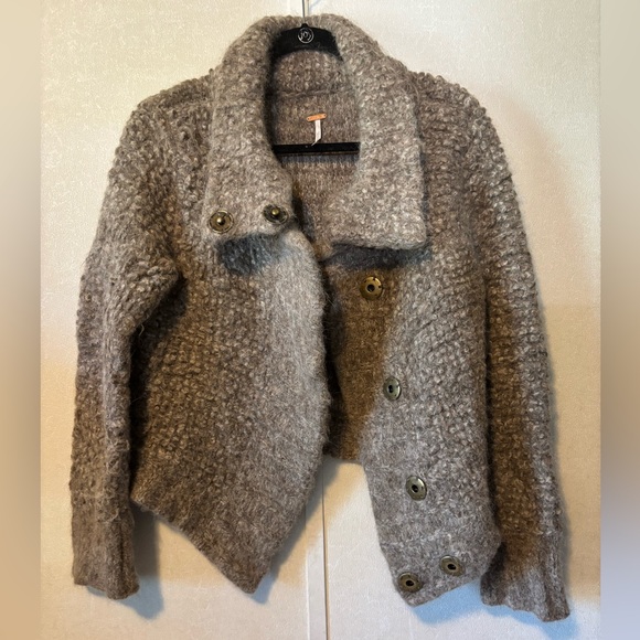 Free People Apaca wool Cardigan Sweater | ABSOLUTELY GORGEOUS! Size Large - Picture 8 of 9